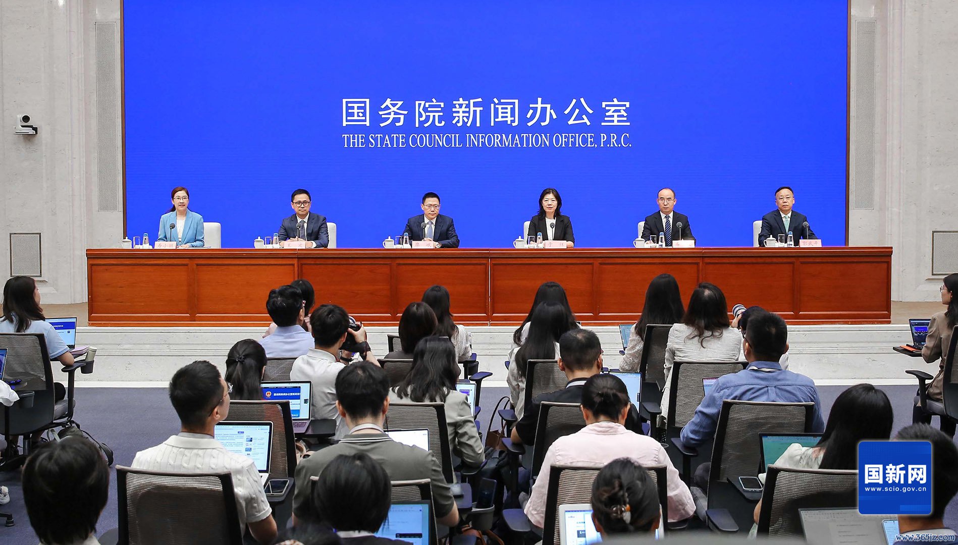 图片起头：国新网